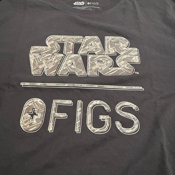 Star Wars x FIGS Men’s Shirt - Picture 2 of 3